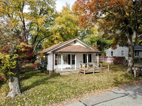 2424 S Broadview Dr, Bloomington, IN 47403 photo 1