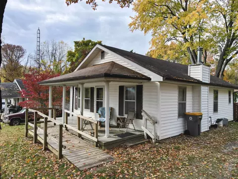 2424 S Broadview Dr, Bloomington, IN 47403 photo 3