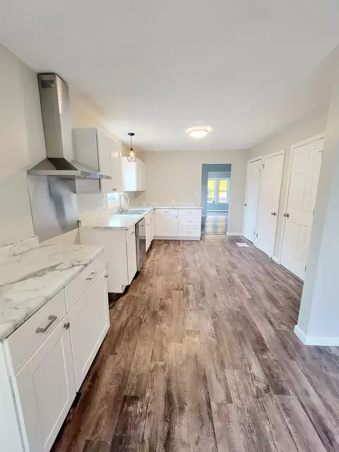 501 E Centennial St, Nappanee, IN 46550 photo 18