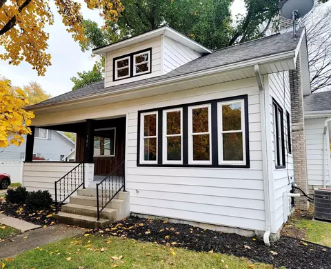 501 E Centennial St, Nappanee, IN 46550 photo 3