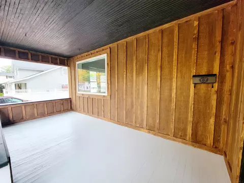 501 E Centennial St, Nappanee, IN 46550 photo 11