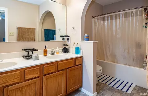 2124 S Azalea Ln, Bloomington, IN 47401 photo 20