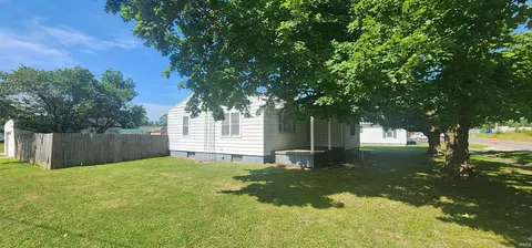 1012 E 11th St, Bicknell, IN 47512 photo 14