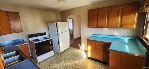 1012 E 11th St, Bicknell, IN 47512 photo 6