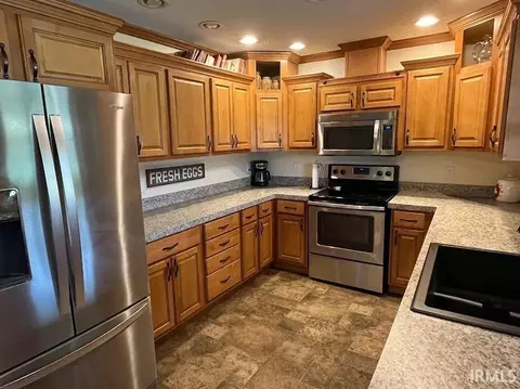 326 E 775 N, Hazleton, IN 47640 photo 10