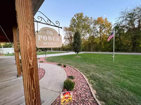 326 E 775 N, Hazleton, IN 47640 photo 3