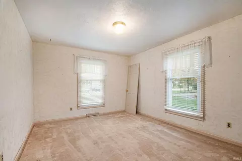 16734 Hampton Dr, Granger, IN 46530 photo 9