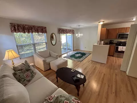 711 E Bayberry Ct, Bloomington, IN 47401 photo 9