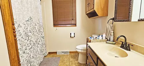18671 Chauncey Rd, Sumner, IL 62466 photo 20