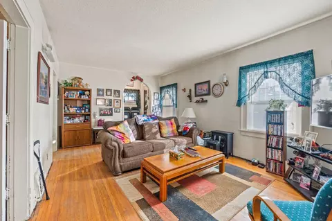 326 W 5th St, Auburn, IN 46706 photo 8