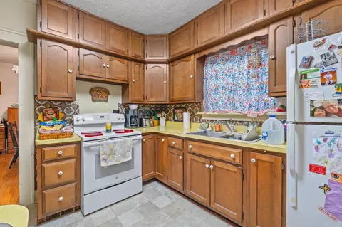 326 W 5th St, Auburn, IN 46706 photo 17