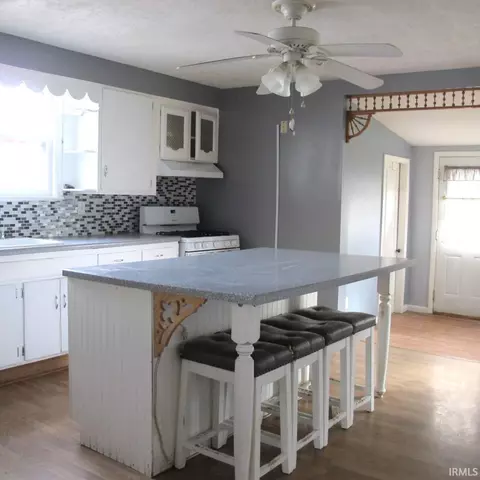 611 E 3rd St, Peru, IN 46970 photo 9