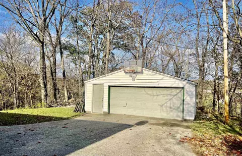 602 Lafayette Ave, Oolitic, IN 47451 photo 3