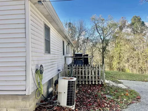 602 Lafayette Ave, Oolitic, IN 47451 photo 4