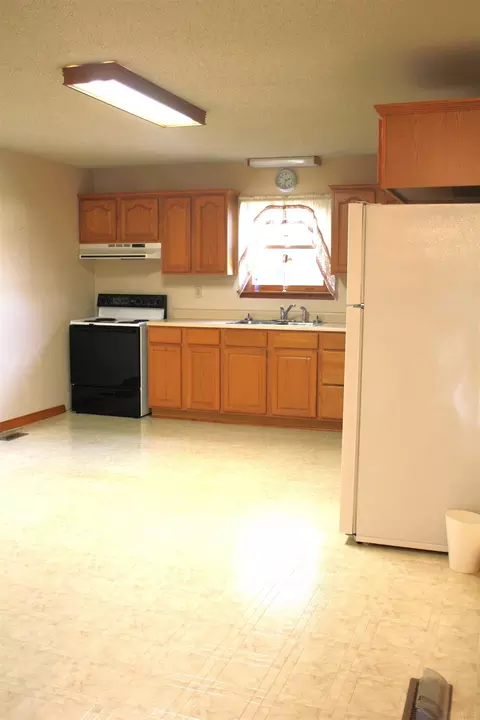 101 S Broad St, Dunkirk, IN 47336 photo 6
