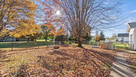 4711 E Cardinal Dr, Syracuse, IN 46567 photo 25