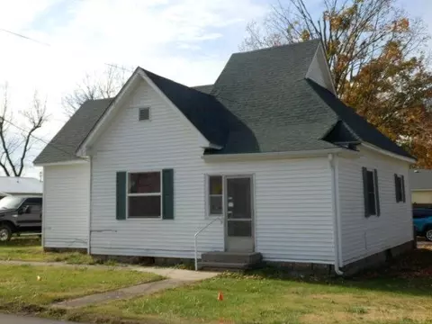 505 S Meridian Rd, Mitchell, IN 47446 photo 1
