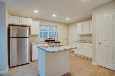 327 S St, Bedford, IN 47421 photo 10