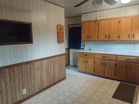 444 W Cedar Bluff Rd, Bloomington, IN 47403 photo 9