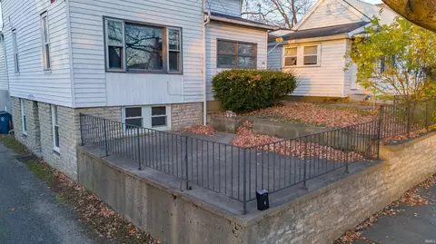 256 E Maple St, Wabash, IN 46992 photo 25