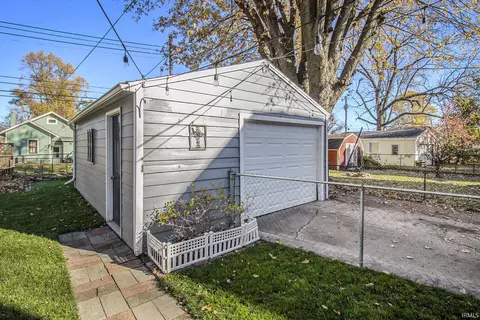 913 Ewing Ave, South Bend, IN 46613 photo 24