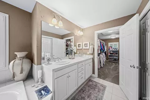 51179 Heatherton Ct, Granger, IN 46530 photo 21