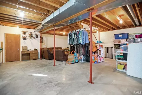 233 Daisy Ln, Jasper, IN 47546 photo 6