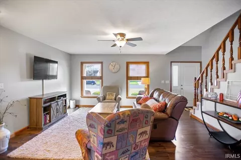 233 Daisy Ln, Jasper, IN 47546 photo 5