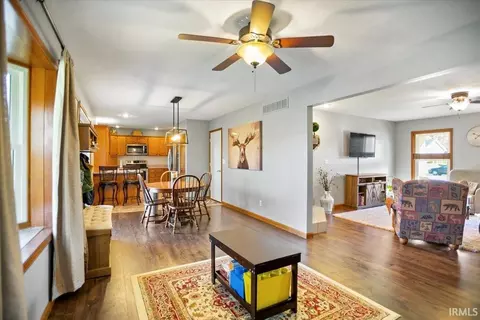 233 Daisy Ln, Jasper, IN 47546 photo 8