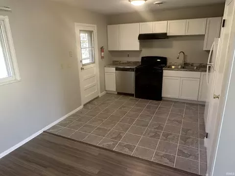 3361 N Valleyview Dr, Bloomington, IN 47404 photo 9