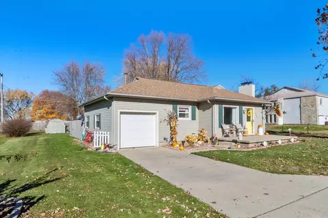 316 E Sherman St, Windfall, IN 46076 photo 2