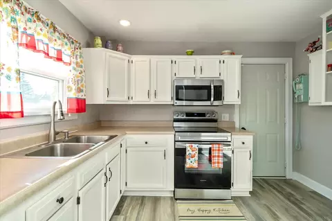 316 E Sherman St, Windfall, IN 46076 photo 7