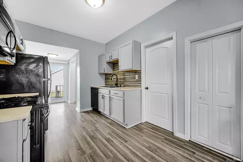 223 Ewing Ave, South Bend, IN 46613 photo 7