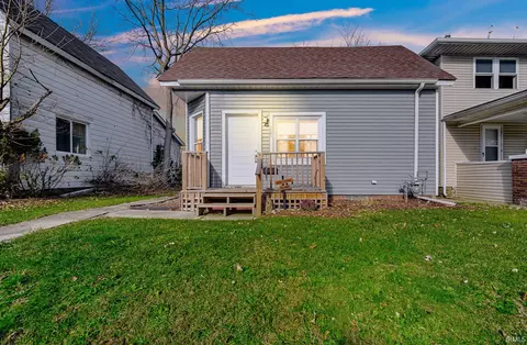 223 Ewing Ave, South Bend, IN 46613 photo 1