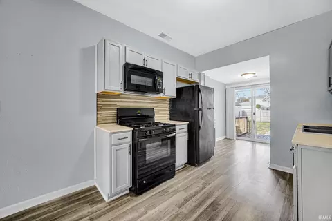223 Ewing Ave, South Bend, IN 46613 photo 6