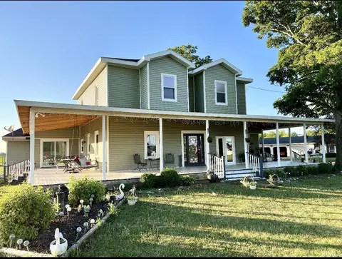 7167 N Cr 325 E St, Lucerne, IN 46950