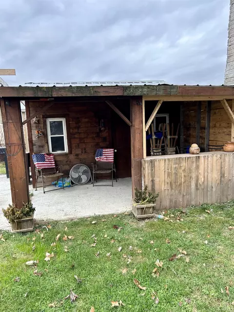 7167 N Cr 325 E St, Lucerne, IN 46950 photo 3