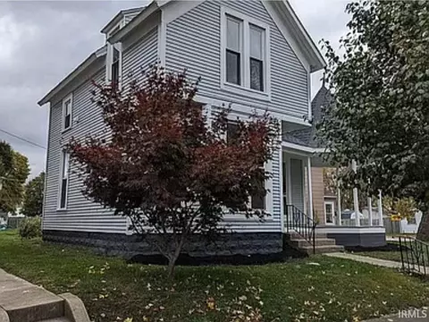 132 E 6th St, Peru, IN 46970 photo 3