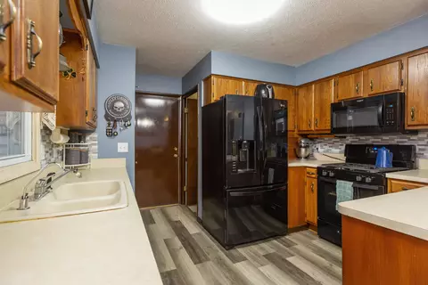 52074 Cheryl Dr, Granger, IN 46530 photo 7