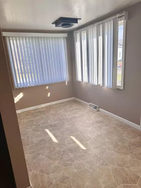 16606 Swank St, Yoder, IN 46798 photo 5