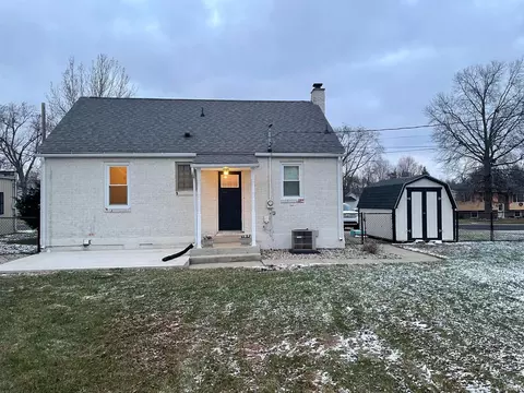 508 E Maple St, Bremen, IN 46506 photo 2