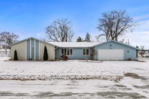 701 E 3rd St, Auburn, IN 46706 photo 1