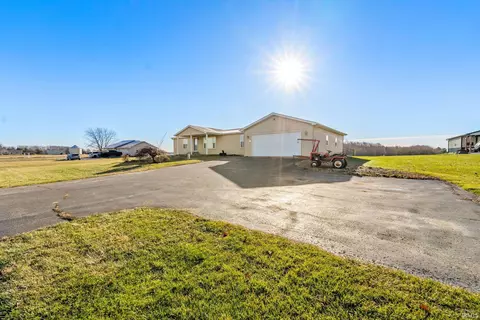 3379 E 900 S, Claypool, IN 46510 photo 5