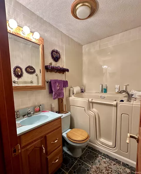 110 Riley Meadows Dr, Delphi, IN 46923 photo 14