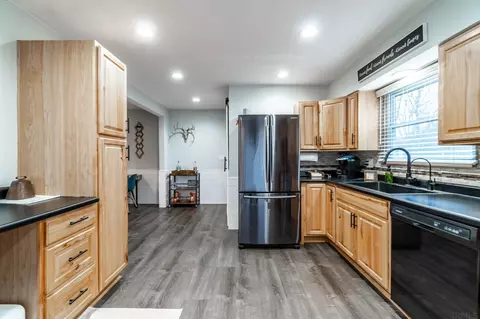104 Gum St, Lagrange, IN 46761 photo 9