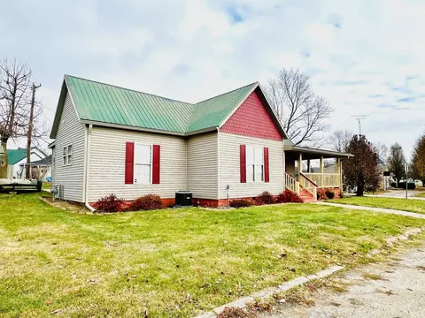 901 W Grissom Ave, Mitchell, IN 47446 photo 9