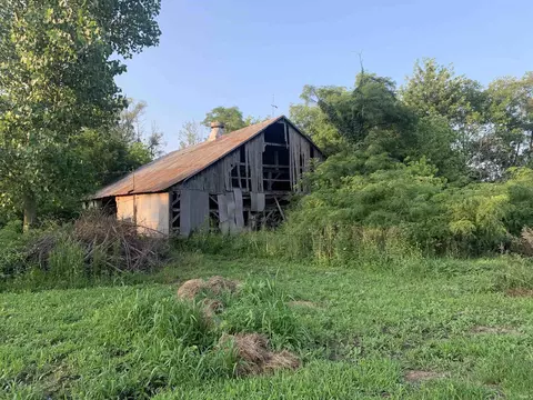 5141 E 300 S Rd, Hartford City, IN 47348