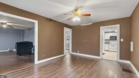 290 W Douglas St, Waterloo, IN 46793 photo 7