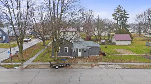 290 W Douglas St, Waterloo, IN 46793 photo 4