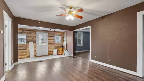 290 W Douglas St, Waterloo, IN 46793 photo 8